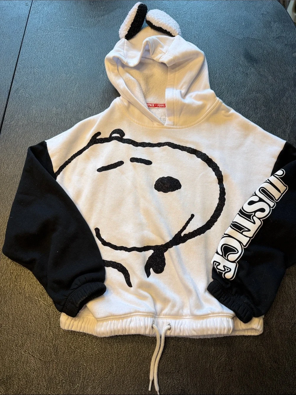 Kids Snoopy Graphic Pullover Hoodie - Black & White size 7/8
